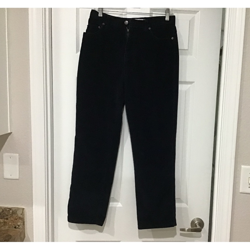 Bill Blass Jeanswear. Size 6p Stretch blue corduroy. Vintage